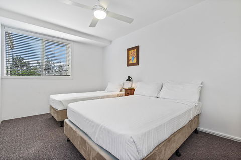 84 The Spit Holiday Apartments - Accommodation Mooloolaba 1