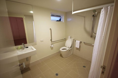 Domain Serviced Apartments - Accommodation Mooloolaba 13