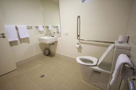Domain Serviced Apartments - Accommodation Mooloolaba 14