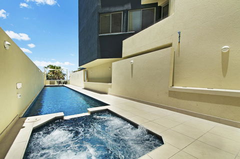 Malibu Apartments - Accommodation Mooloolaba 17