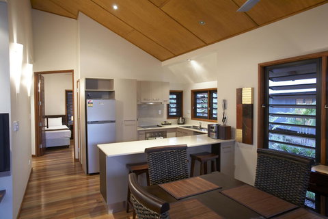 Pure Magnetic Villa 6 - Accommodation Mooloolaba 11