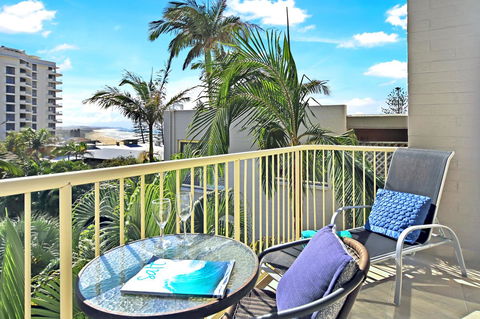 Surf Dance Apartments - Accommodation Mooloolaba 27