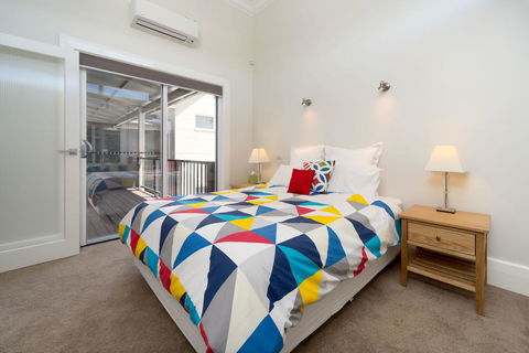Waterstreet Apartment - Accommodation Mooloolaba 0