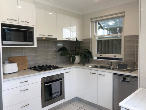 Waterview Cottage - Accommodation Mooloolaba 0