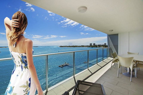 Waves Maroochy River - Accommodation Mooloolaba 0