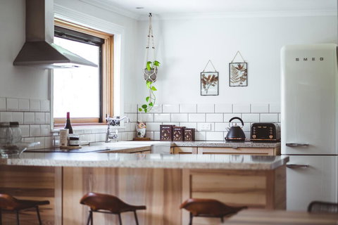 Weets Lodge - Accommodation Mooloolaba 2