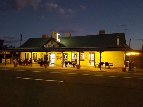 Wellshot Hotel - Accommodation Mooloolaba 2