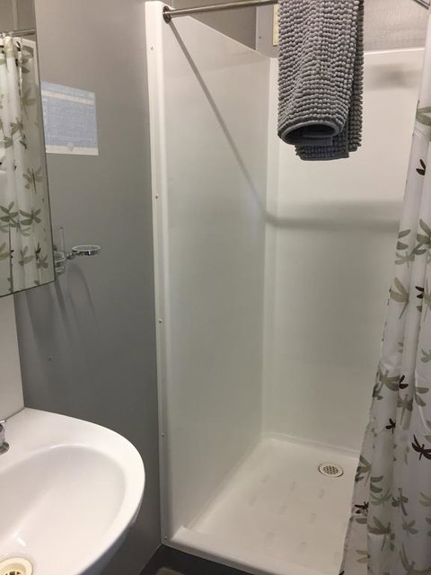 Wellshot Hotel - Accommodation Mooloolaba 0