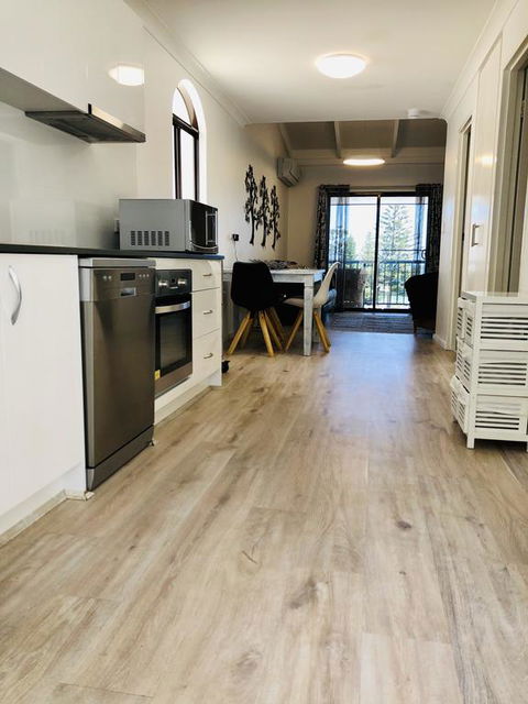 West Beach Lagoon 212 - Great Views - Accommodation Mooloolaba 3