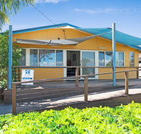 Wheelchair Friendly with water views - Welsby Pde Bongaree - Accommodation Mooloolaba