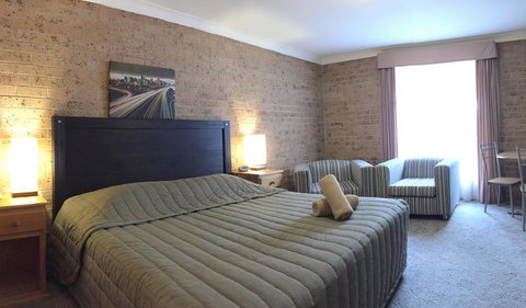 White Lanterns Motel - Accommodation Mooloolaba 1