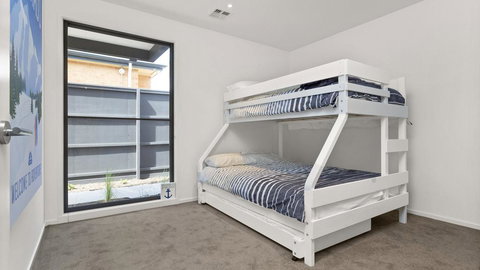 WHITEHAVEN - MORNINGTON - Accommodation Mooloolaba 3