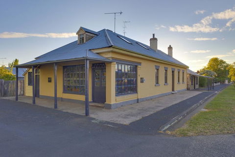 Whites Corner - Accommodation Mooloolaba 3