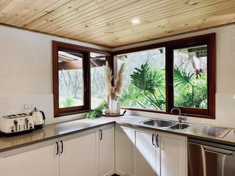 William Bay Cottages - Accommodation Mooloolaba 0