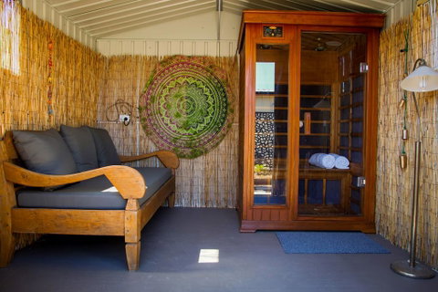 Zen Escape Guest House - Accommodation Mooloolaba 2
