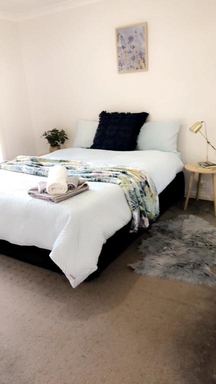 Haven Family& Dog Freindly , Close To Hospital, Airport, Bunnings - Accommodation Mooloolaba 3