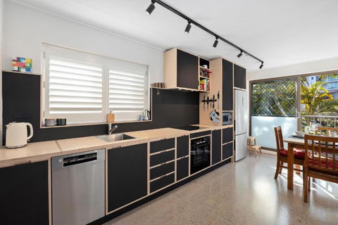2.13 Muraban - Accommodation Mooloolaba 1