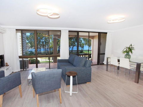 2 Bedroom Apt On Parkyn Parade With Pool And Airvconditioning - Accommodation Mooloolaba 4