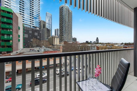 A Chic Studio Only A 4-min Walk To Victoria Market - Accommodation Mooloolaba 4