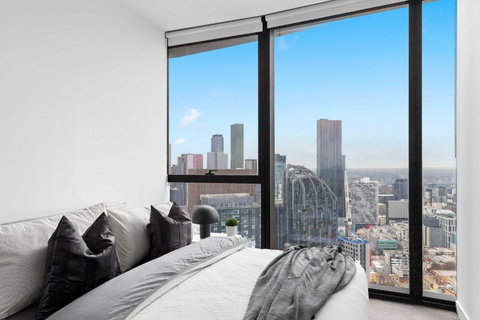 A Cozy 2BR Apt At Sapphire By The Gardens - Accommodation Mooloolaba 1