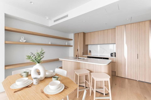 A Cozy 2BR Apt At Sapphire By The Gardens - Accommodation Mooloolaba 4