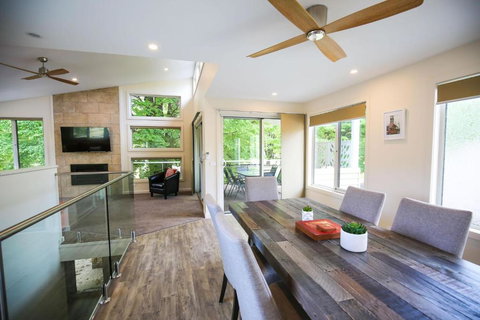 Aberdeen - Accommodation Mooloolaba 0