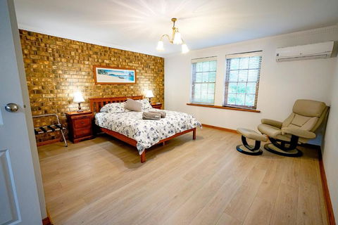 Adelaide Style Accommodation-Getaway In North Adelaide- Close To City - Accommodation Mooloolaba 3