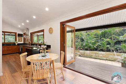 Aircabin - Warrawee - Sydney - 5 Beds House - Accommodation Mooloolaba 3