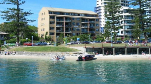 Allamanda Place Unit 5 - Accommodation Mooloolaba 0