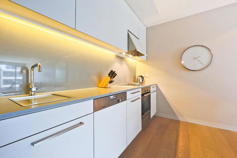 Aurora 14 - Accommodation Mooloolaba 3