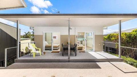 Art House Shoal Bay - Accommodation Mooloolaba 2
