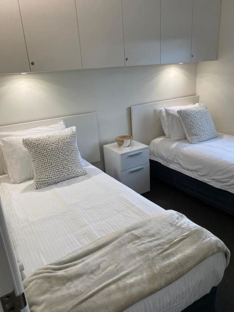 At The Beach Mooloolaba, Private Rooftop With Spa, 50m To Beach, Surfclub And Esplanade - Accommodation Mooloolaba 4