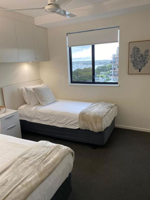 At The Beach Mooloolaba, Private Rooftop With Spa, 50m To Beach, Surfclub And Esplanade - Accommodation Mooloolaba 3