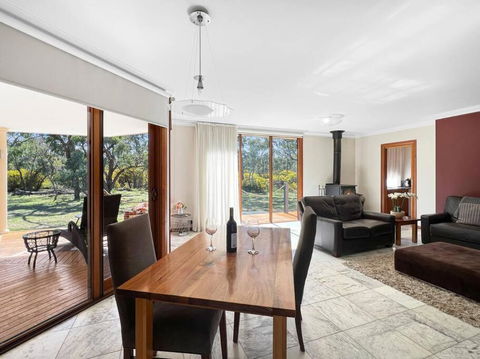 Aurora Cottages - Six Seasons - Accommodation Mooloolaba 1