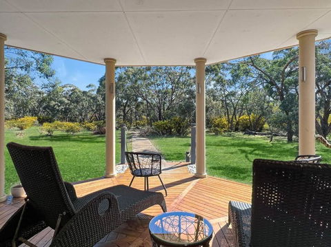 Aurora Cottages - Six Seasons - Accommodation Mooloolaba 3