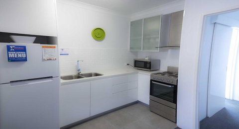 Aussie Resort - Accommodation Mooloolaba 4