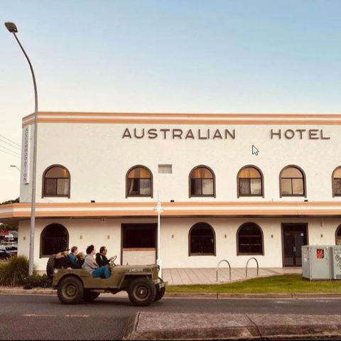 Australian Hotel - Accommodation Mooloolaba 0