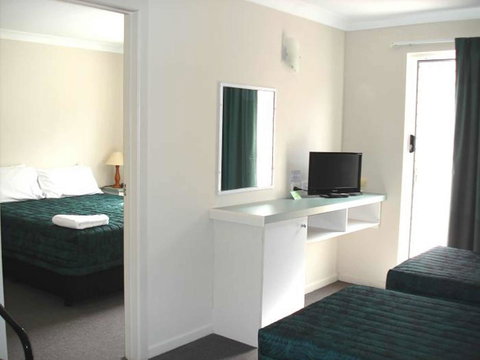 Southport Motel & Apartments - Accommodation Mooloolaba 23