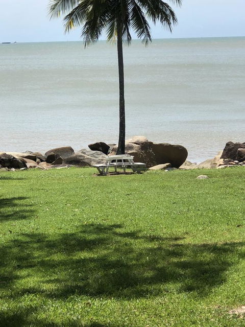 Cairns Beach House Our Oasis - Accommodation Mooloolaba 5