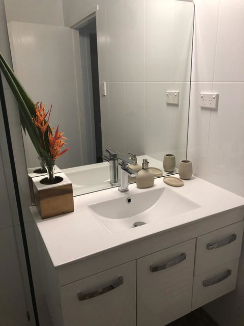 Cairns Beach House Our Oasis - Accommodation Mooloolaba 29