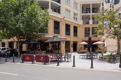 The Residences@Hillside - Accommodation Mooloolaba 17