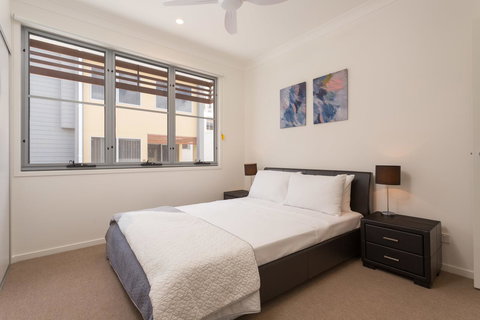 The Residences@Hillside - Accommodation Mooloolaba 11