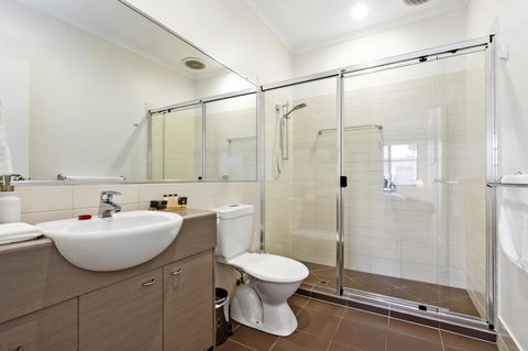 Lotus Retreat - Accommodation Mooloolaba 3