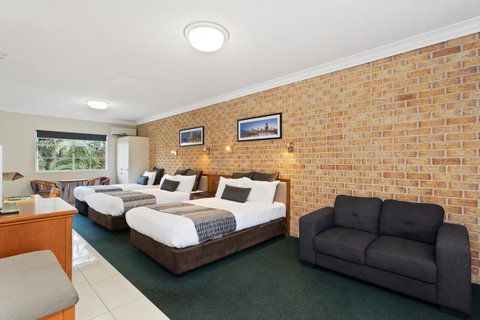 Coopers Colonial Motel - Accommodation Mooloolaba 16