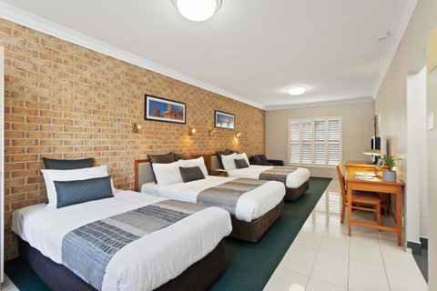 Coopers Colonial Motel - Accommodation Mooloolaba 9