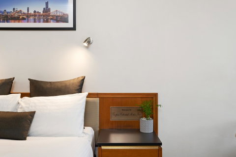 Coopers Colonial Motel - Accommodation Mooloolaba 4