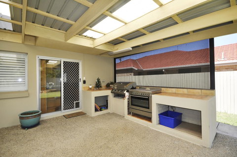 Ocean Wave - Accommodation Mooloolaba 0