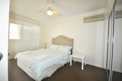 Ocean Wave - Accommodation Mooloolaba 12