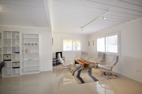 Ocean Wave - Accommodation Mooloolaba 9