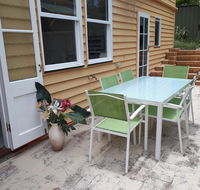 Retro Beach Flat - Accommodation Mooloolaba